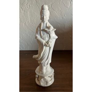 🪴Quan Yin Asian Goddess Deity Elegant White Ceramic Porcelain Home Figurine🪴